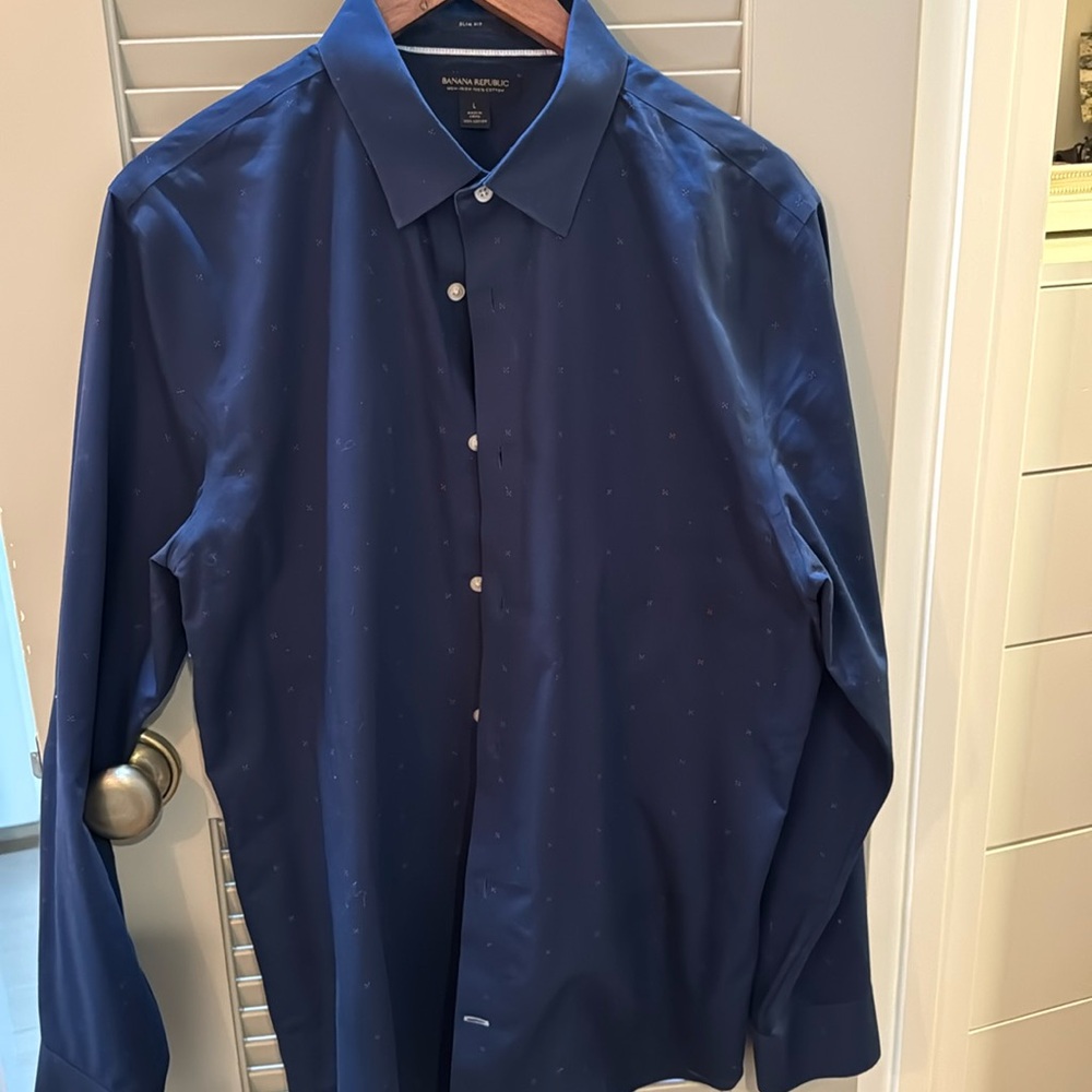 Men’s buttoned down shirt